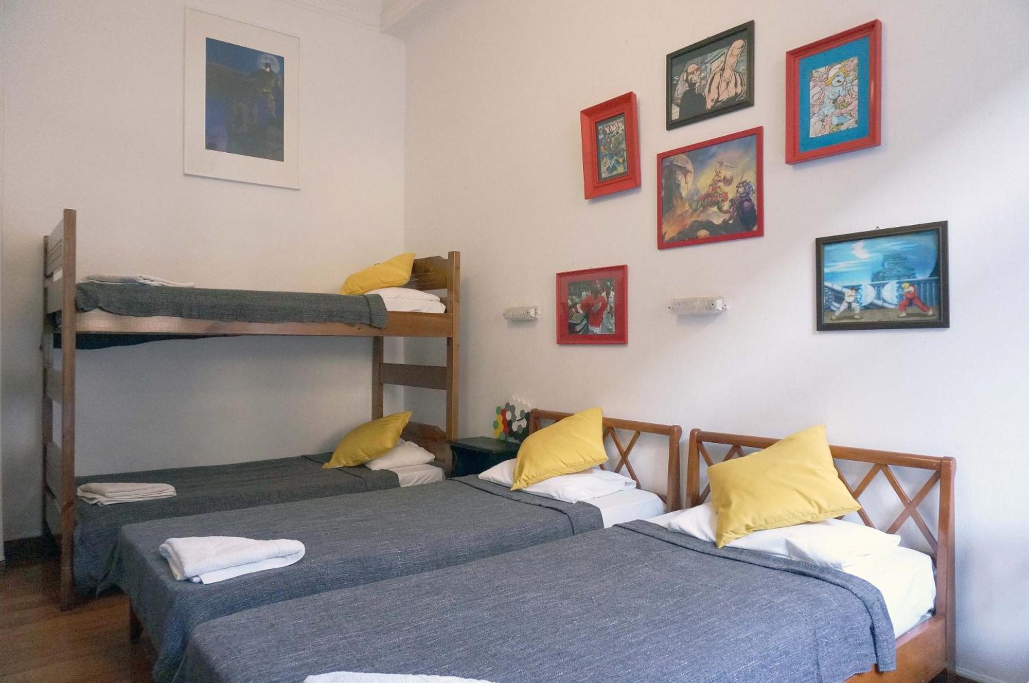 Dioskouros Hostel Athens Exterior photo